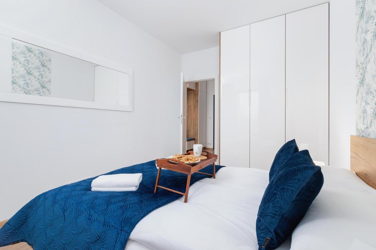 Apartments Steam Park Old Town Cracow By Noclegi Renters Krakow Exterior photo